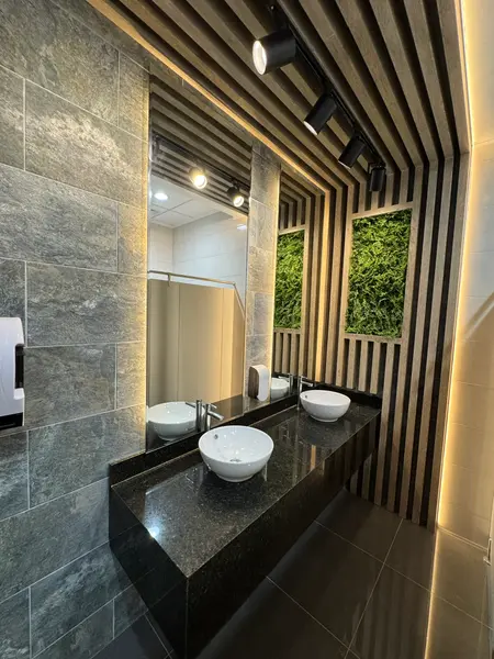 Remodelación de Baños — Banco Nacional de Panamá